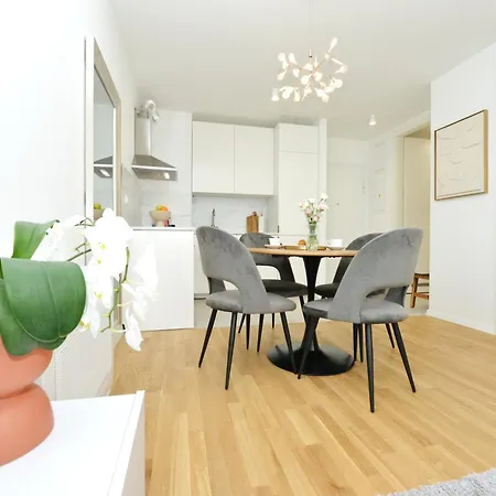 Apartman Sol דירה